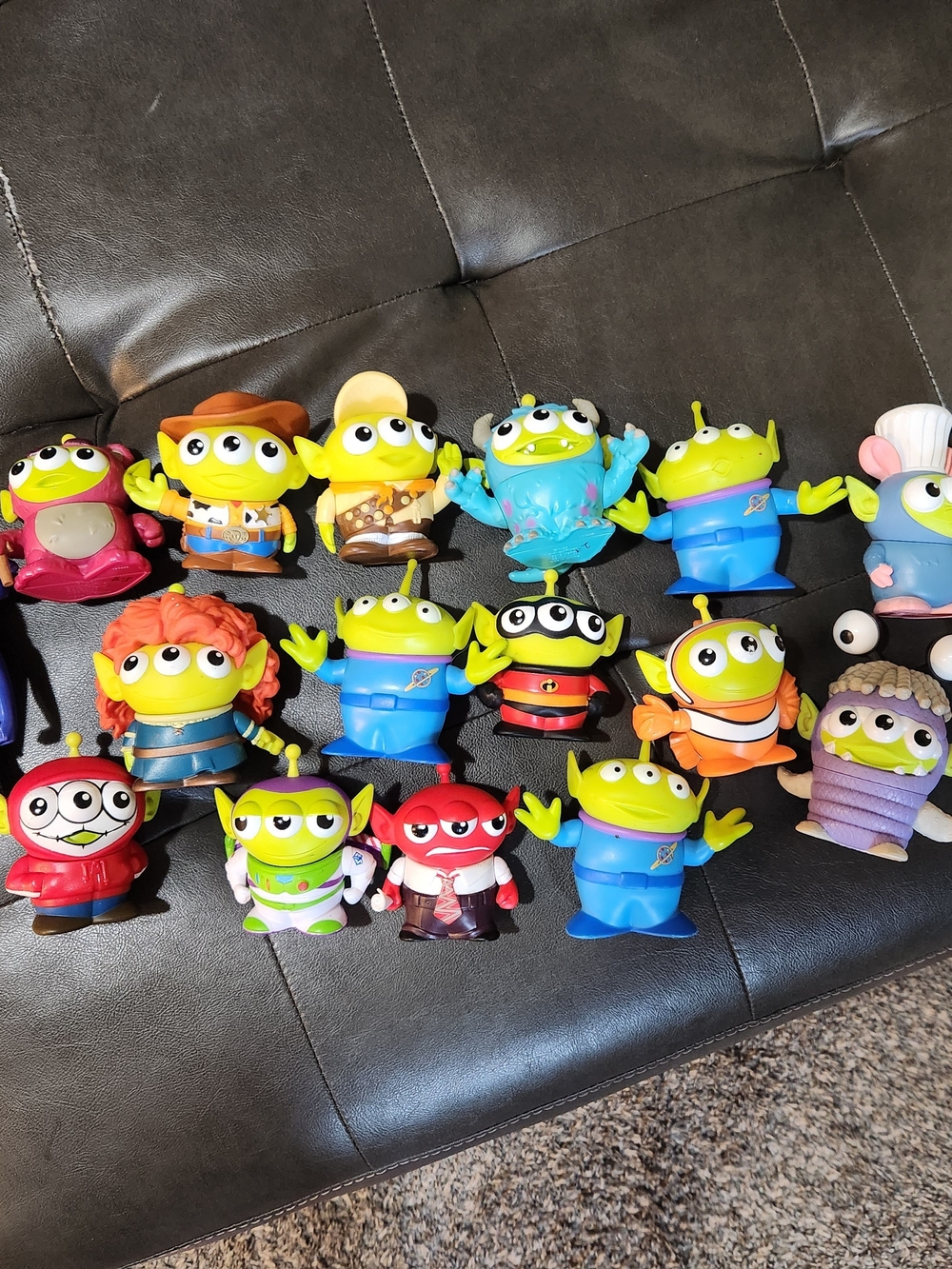15 Disney Pixar Alien Remix Toy Figures Assorted Colorful Outfits